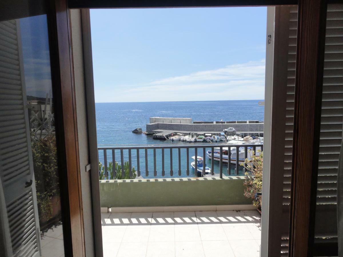 אסראלה Appartamento Sul Mare מראה חיצוני תמונה